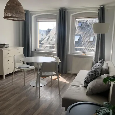 Moderes Zentral Gelegen Apartamento